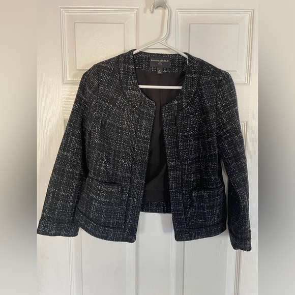 Banana Republic Factory, Skirt Suit Set, 00P/0P - Picture 2 of 6